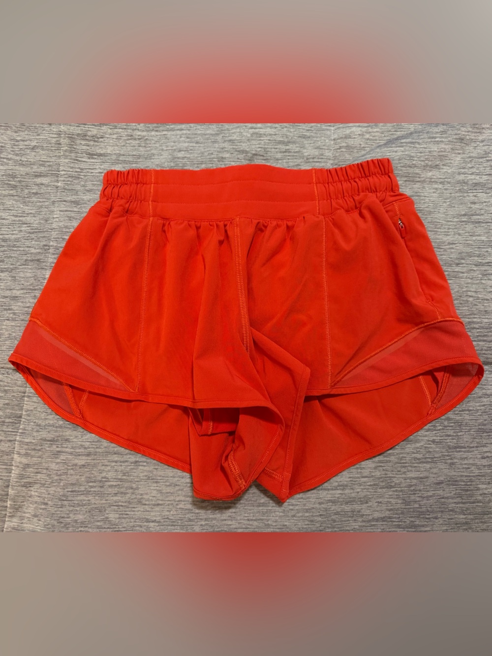 lululemon atheltica hotty hot low-rise lined short 2.5” carnation red size 2